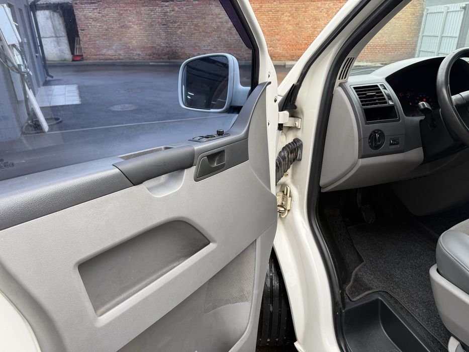 Volkswagen Transporter T5