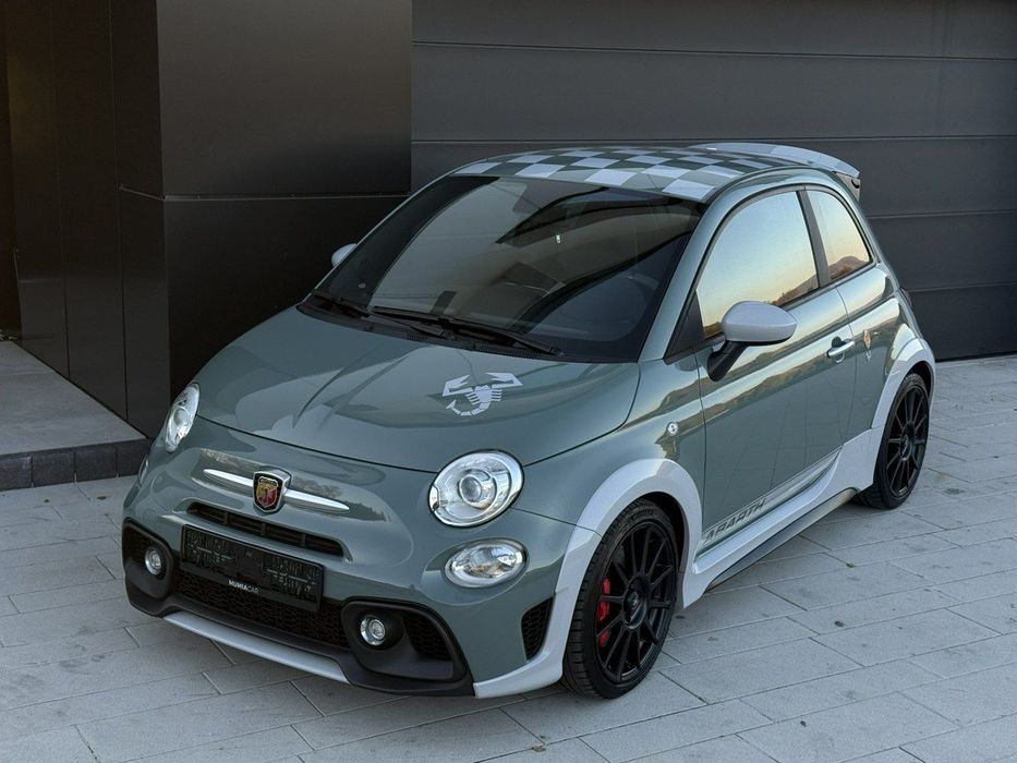 Abarth 695 Abarth 695 70th Anniversario Sabelt Climatronic Beats Audio