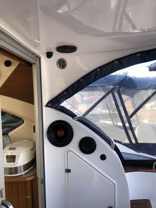 Продам яхту Adamant 330 HT