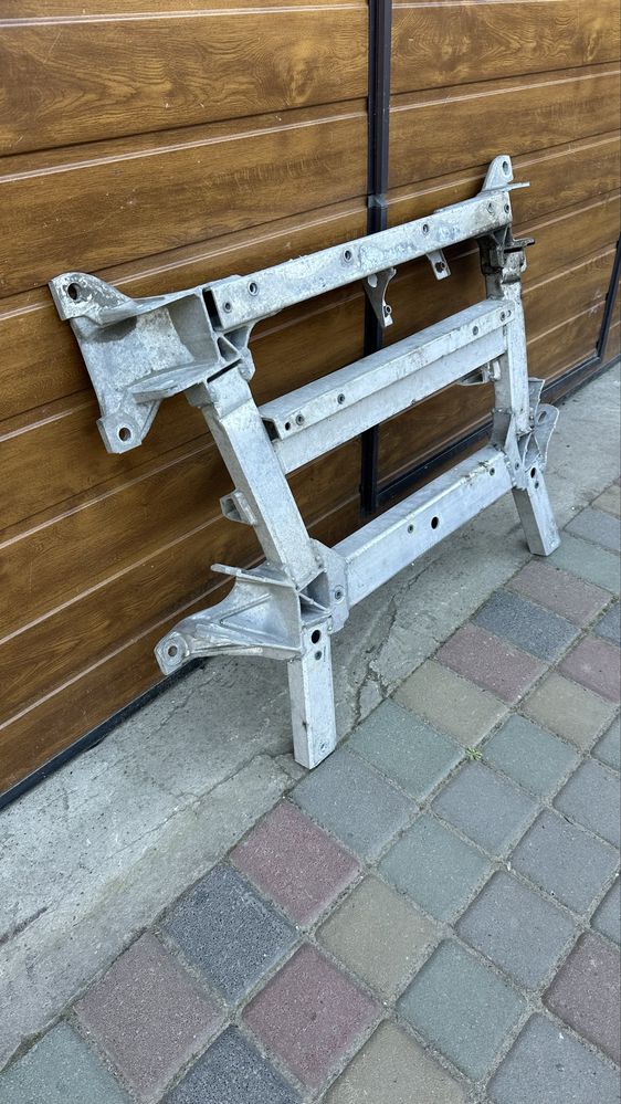 Підрамник передній балка Tesla Model X 1027516-00-E