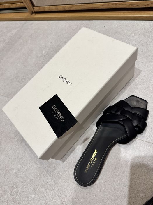 Шльопки Saint Laurent
