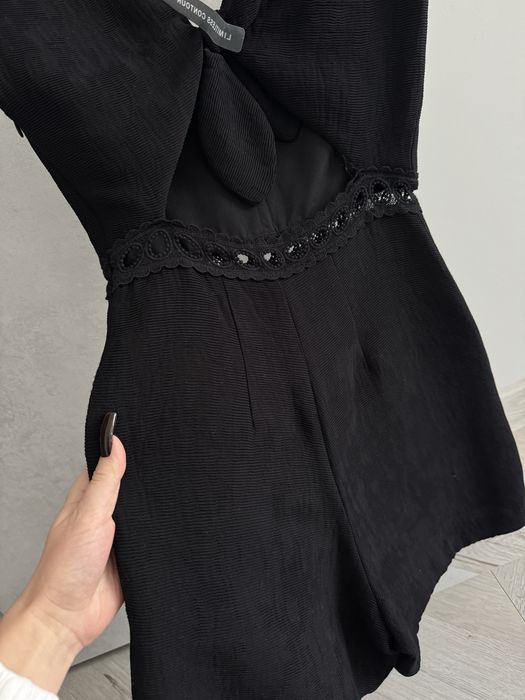 Чорний комбінкзон Zara