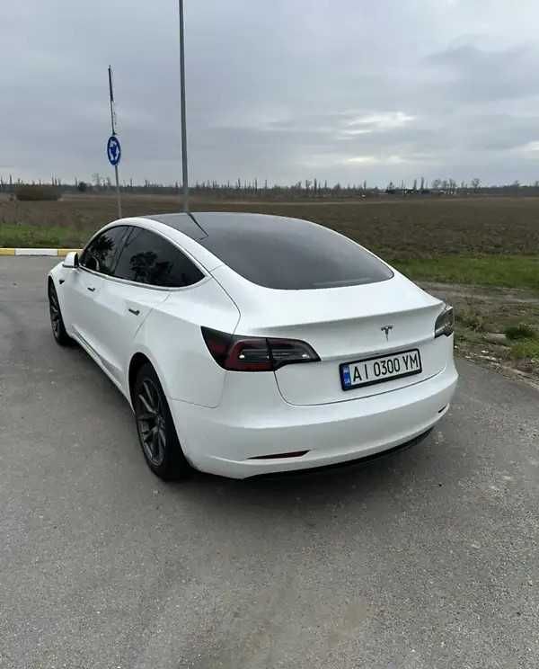 Tesla Model 3 2019