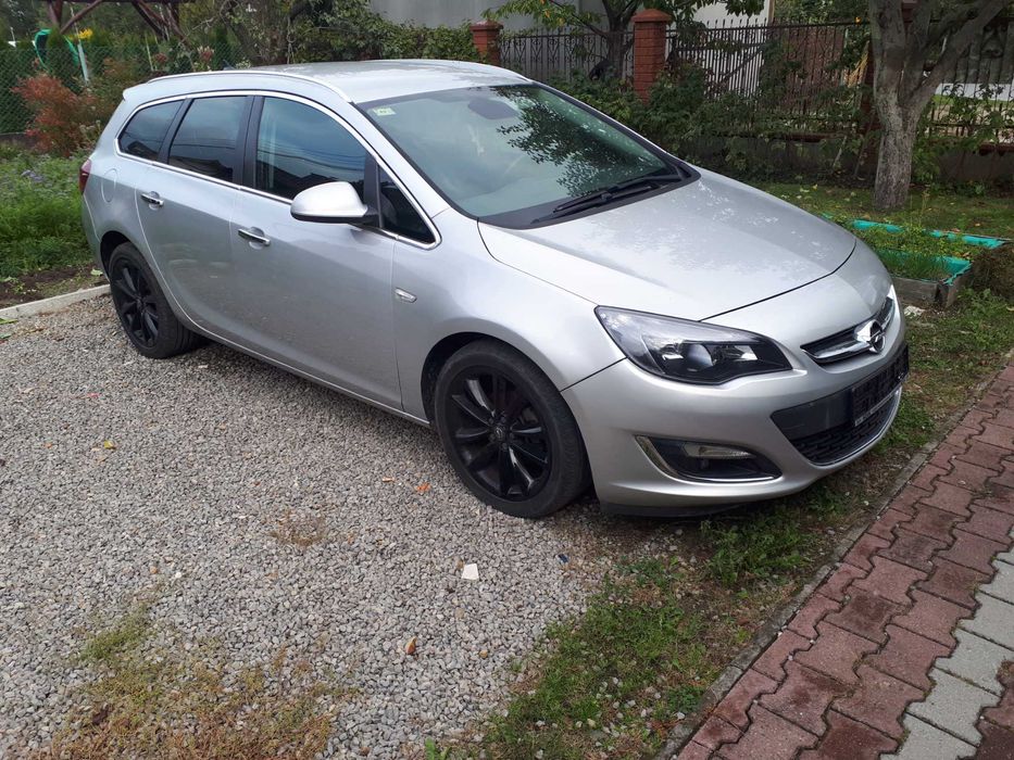 Opel Astra j 1.4turbo lpg 2013