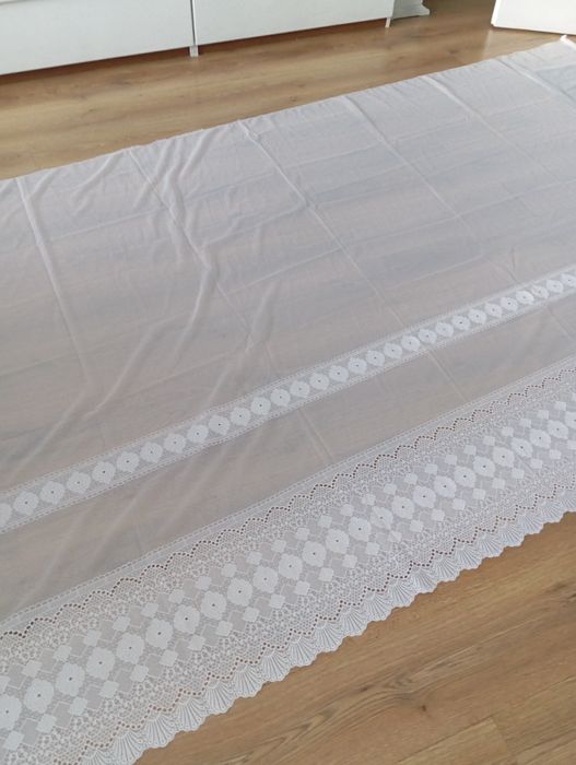 Piękna firana z haftem