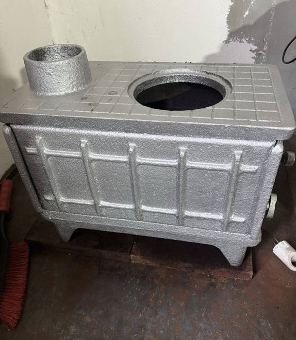 Буржуйка з чугуну