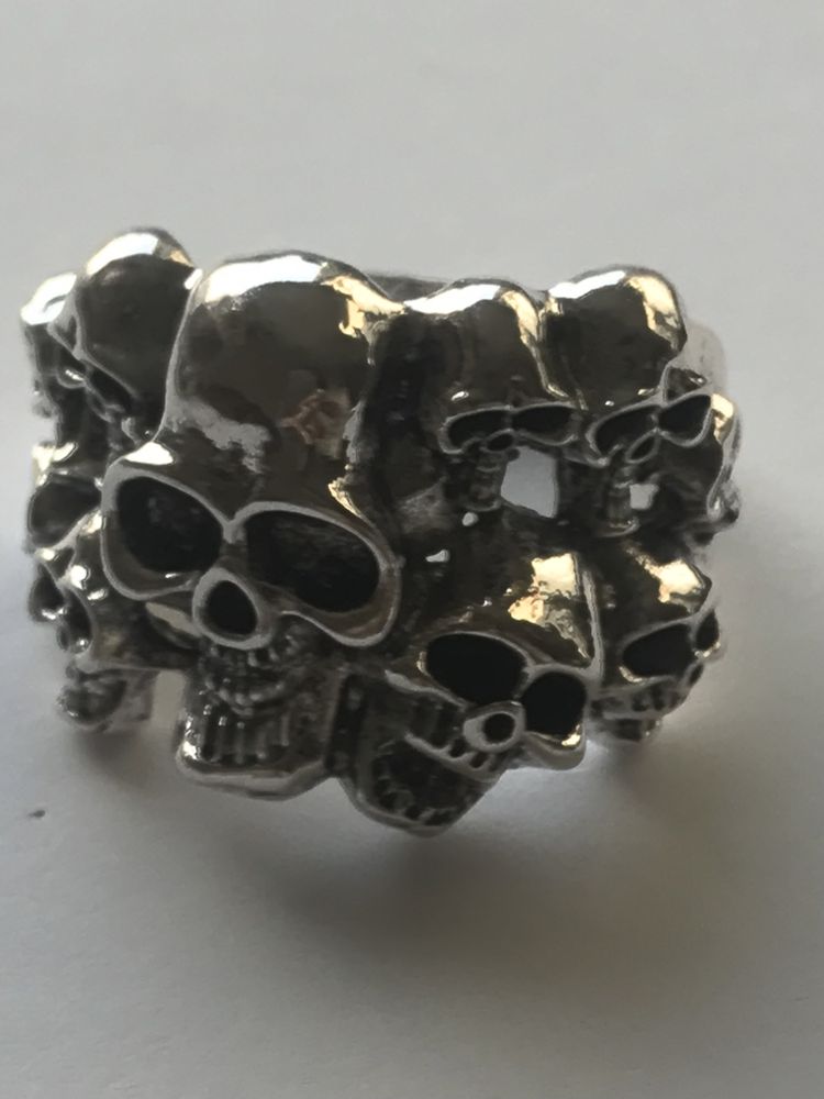 Pirscionek czaszka w style gotyckim 21 mm #gotyckie #punkrock