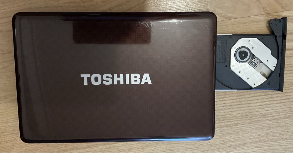 Computador Toshiba Satellite L735-103 para peças
