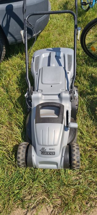 Kosiarka elektryczna z koszem Gardener