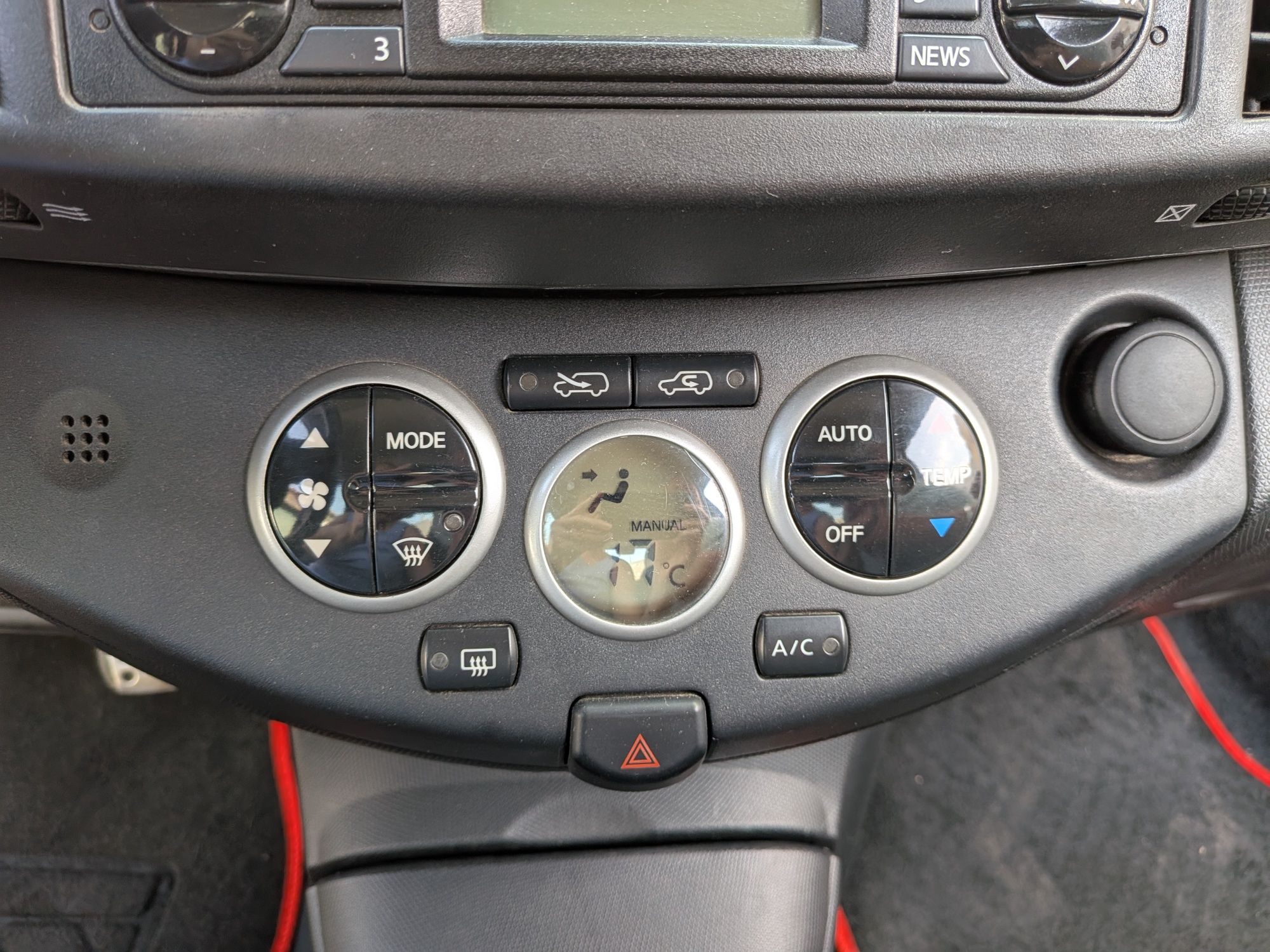 Nissan Micra 1.2 i Terkna Premium 80 CV 07
