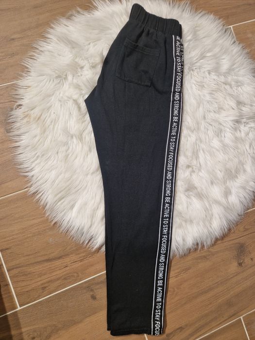 Spodnie na gumce z lampasami L