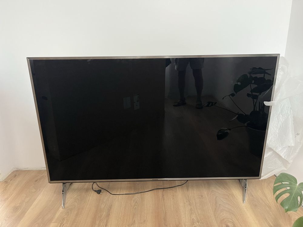 LED Panasonic model TX-65EX610E telewizor