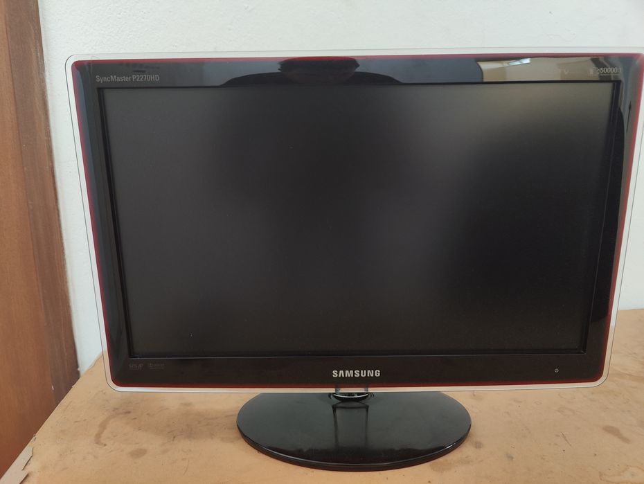 TV Samsung 22" P2270HD