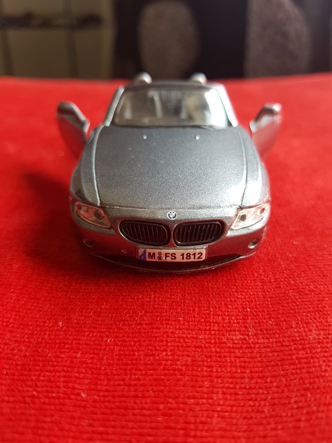 Bmw Z4 Maisto Maisto
Scala 1/36