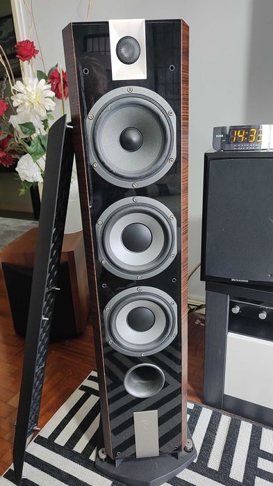colunas de som focal 826V