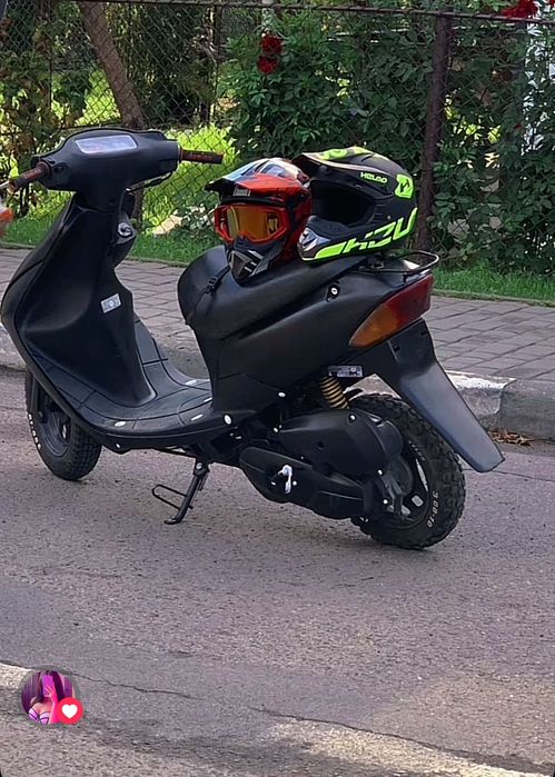 Скутер сузукі лець 3 бабочка