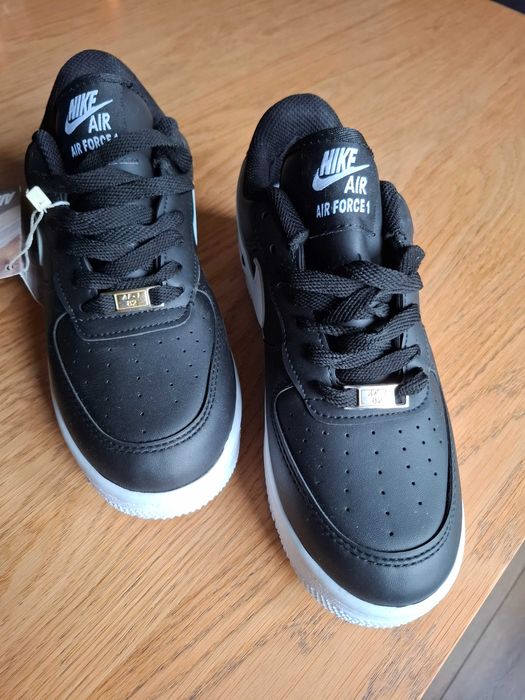 Buty damskie sportowe