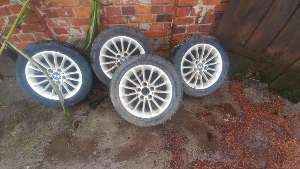 Sprzedam opony do BMW.