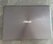 Notebook Asus UX305F