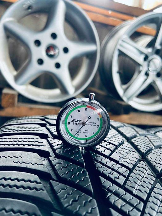 Шини Резина Зимові 20Рік 275 45 20 Bridgestone Blizzak LM001 RFT 4шт