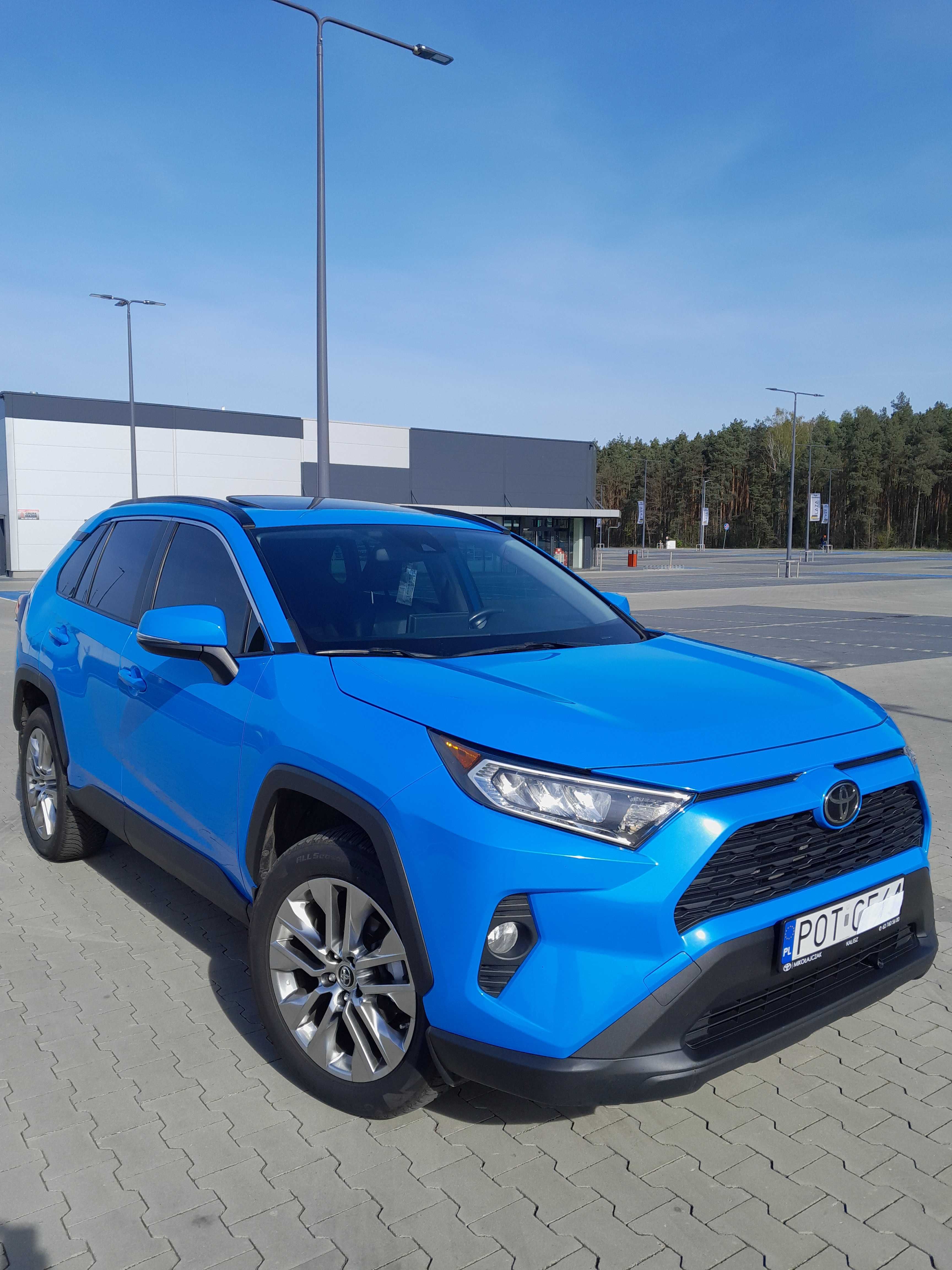 Sprzedam RAV-4  2,5 XLE Benzyna