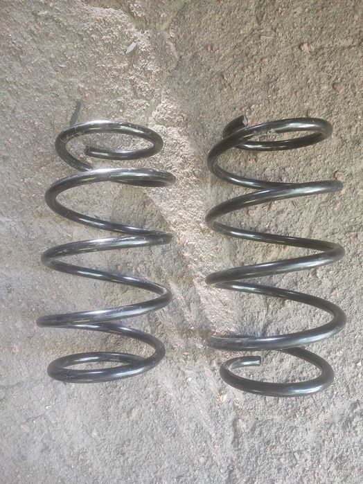 Пружина передняя 540101AN0B Nissan/Infiniti.