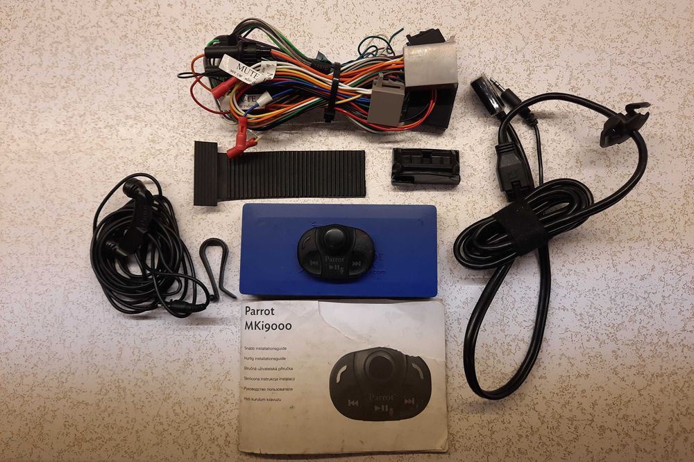 zestaw głośnomówiący parrot mki9000