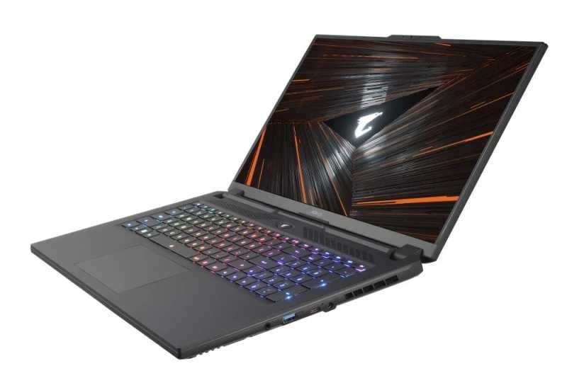 Gigabyte - I7 12700H / RTX 3080 TI 16GB / 32GB RAM / 1TB SSD / 17.3"