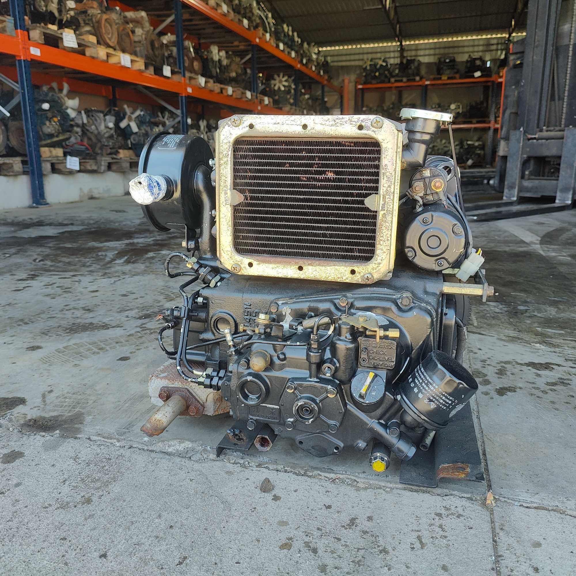 Silnik Mitsubishi  C-45 C45 SPRAWNY 8,5KM poj 0,45L ciś 2x29