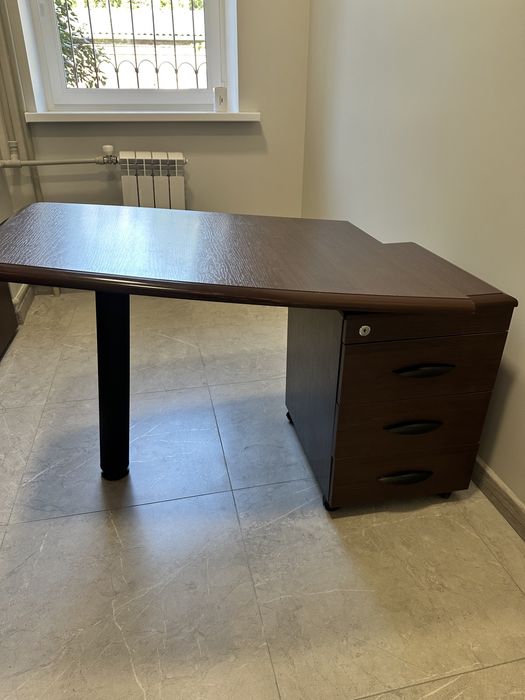 Продам кабінет керівника Верона ( колір Венге)