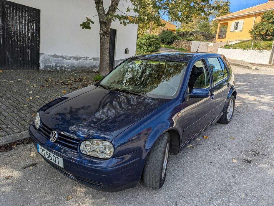 VW Golf 1.9 tdi 110 cv um só Dono - 99