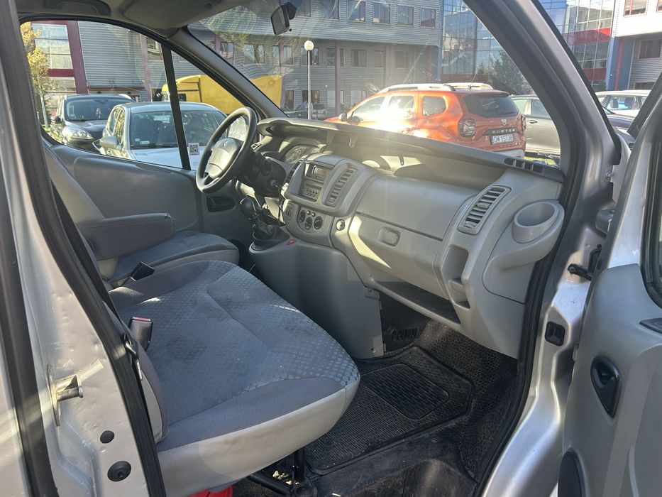 Renault Trafic 2.0 dci long