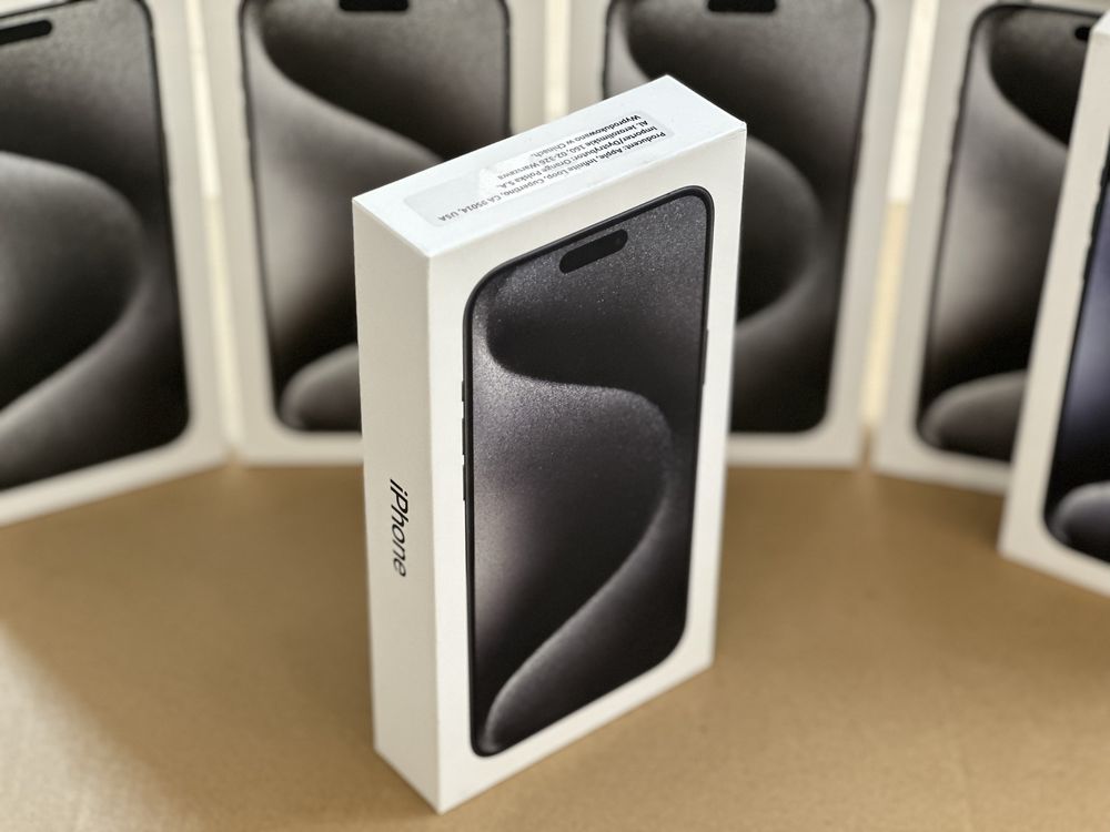 iPhone 15 Pro Max 256GB Black Titanium  / RATY