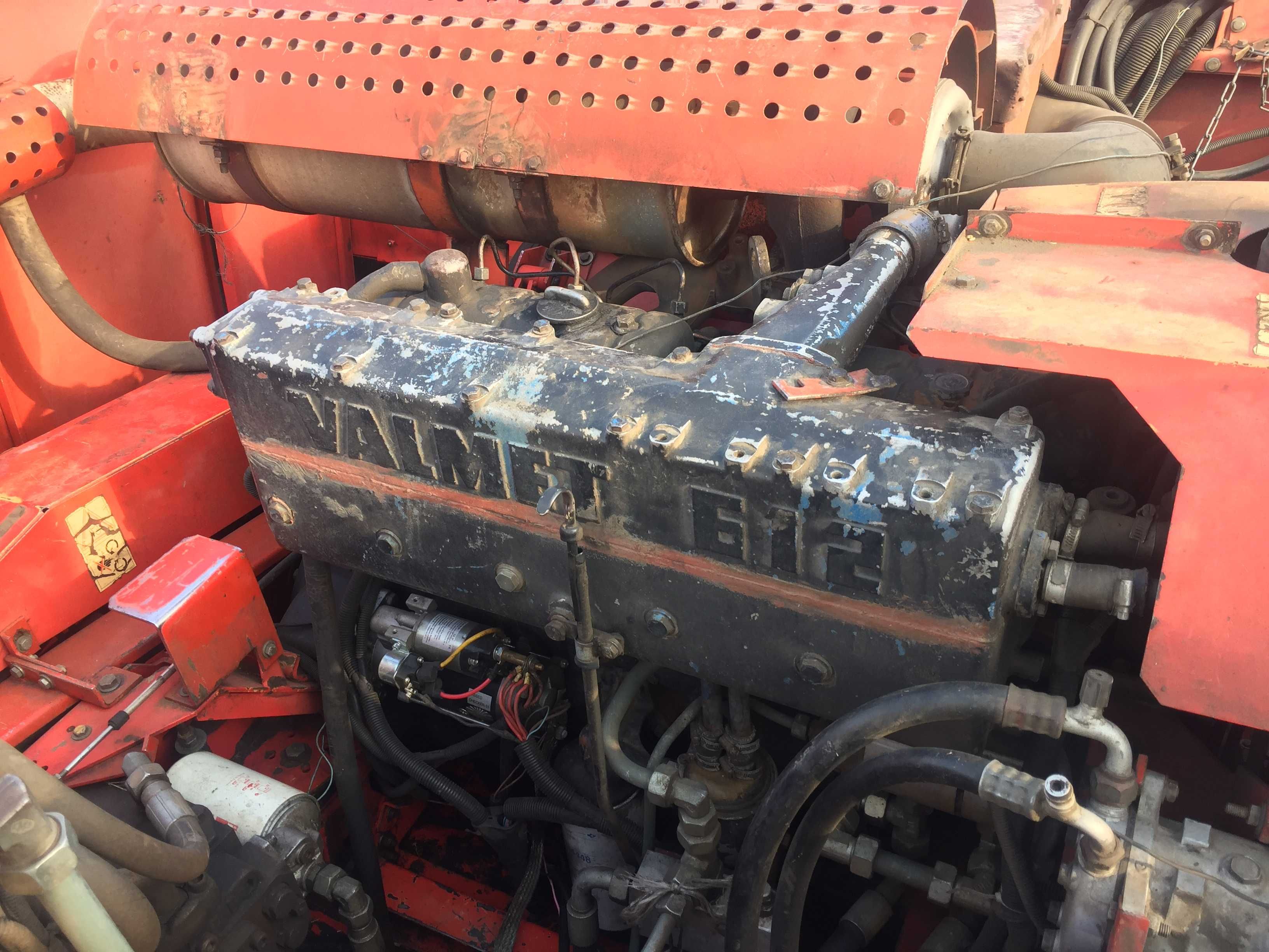 Комбайн Massey Ferguson 40 RS
