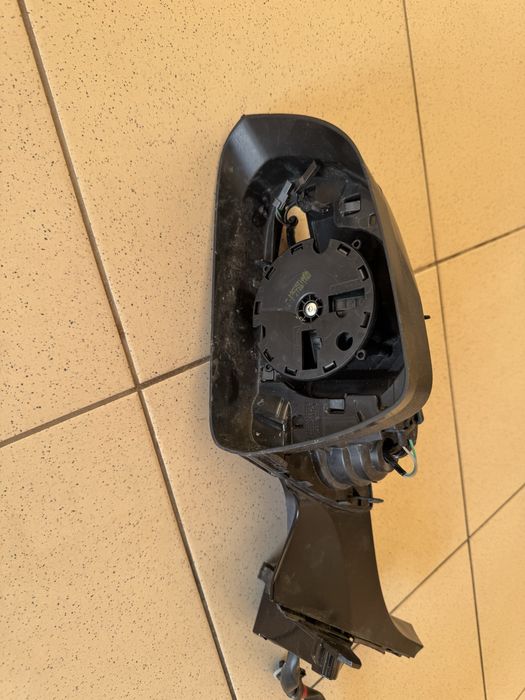 Tesla Model 3 2022 , скло , проводка