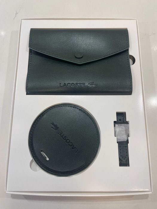 Capa de passaporte e tag de mala Lacoste