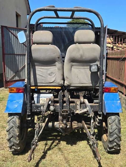 Traktor sam. Napęd 4x4