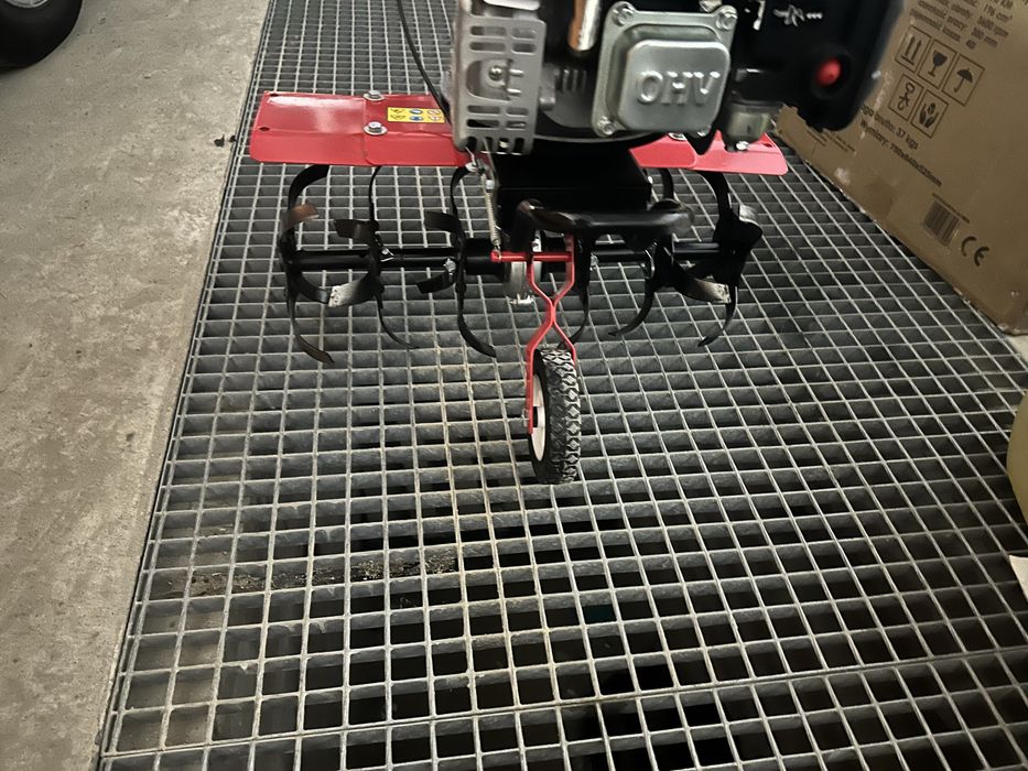 Glebogryzarka spalinowa