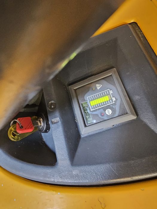 Paleciak elektryczny jungheinrich eje 20
