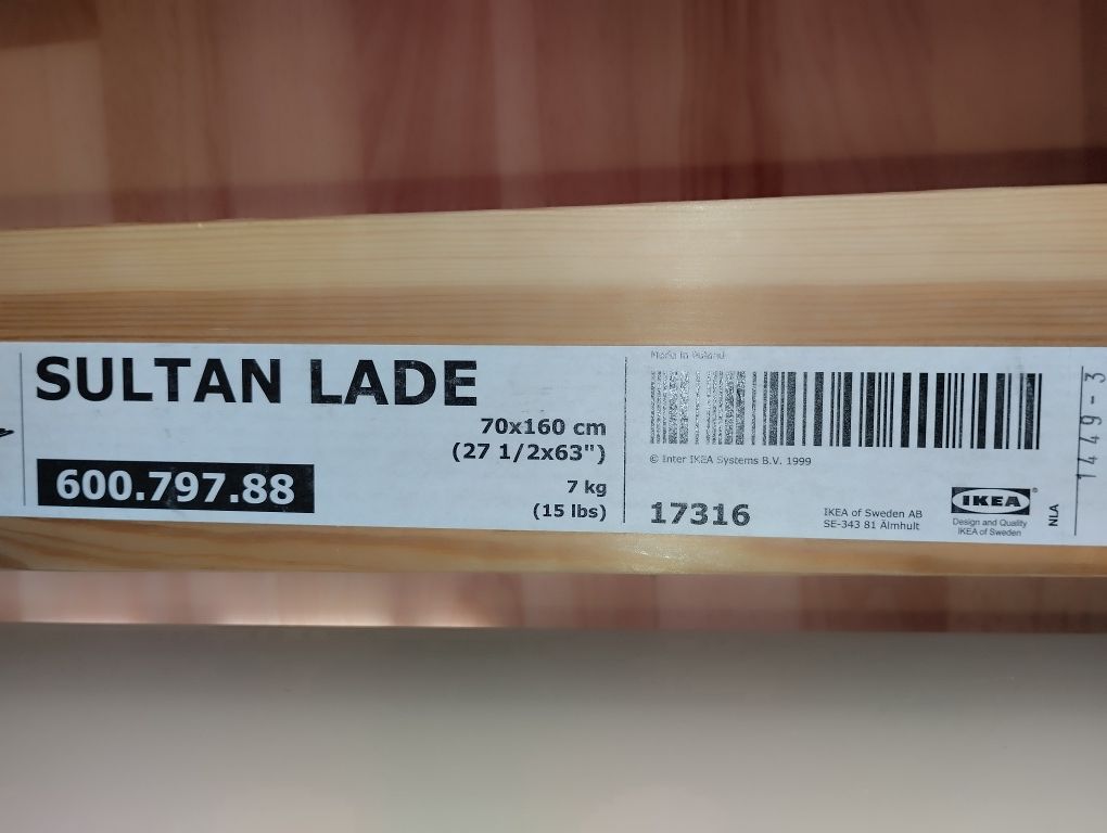 Śliczne łóżko dziecięce +extra materac