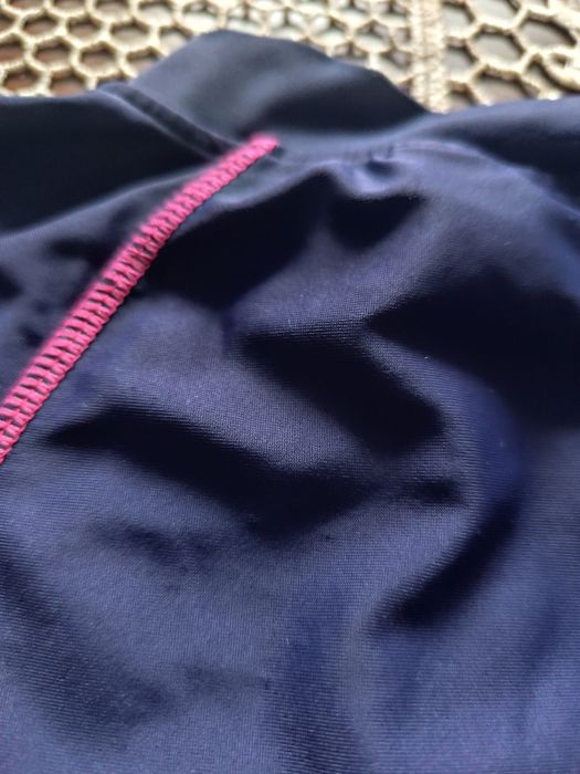 Dziewczęcy, jednoczęściowy kostium kąpielowy z długimi rękawami UV 60