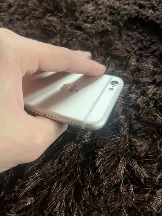 Iphone 6s 64gb все працює 83%АКБ