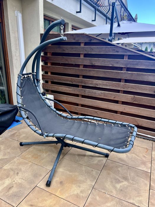 Huśtawka ogrodowa / fotel bujany wiszący używany
