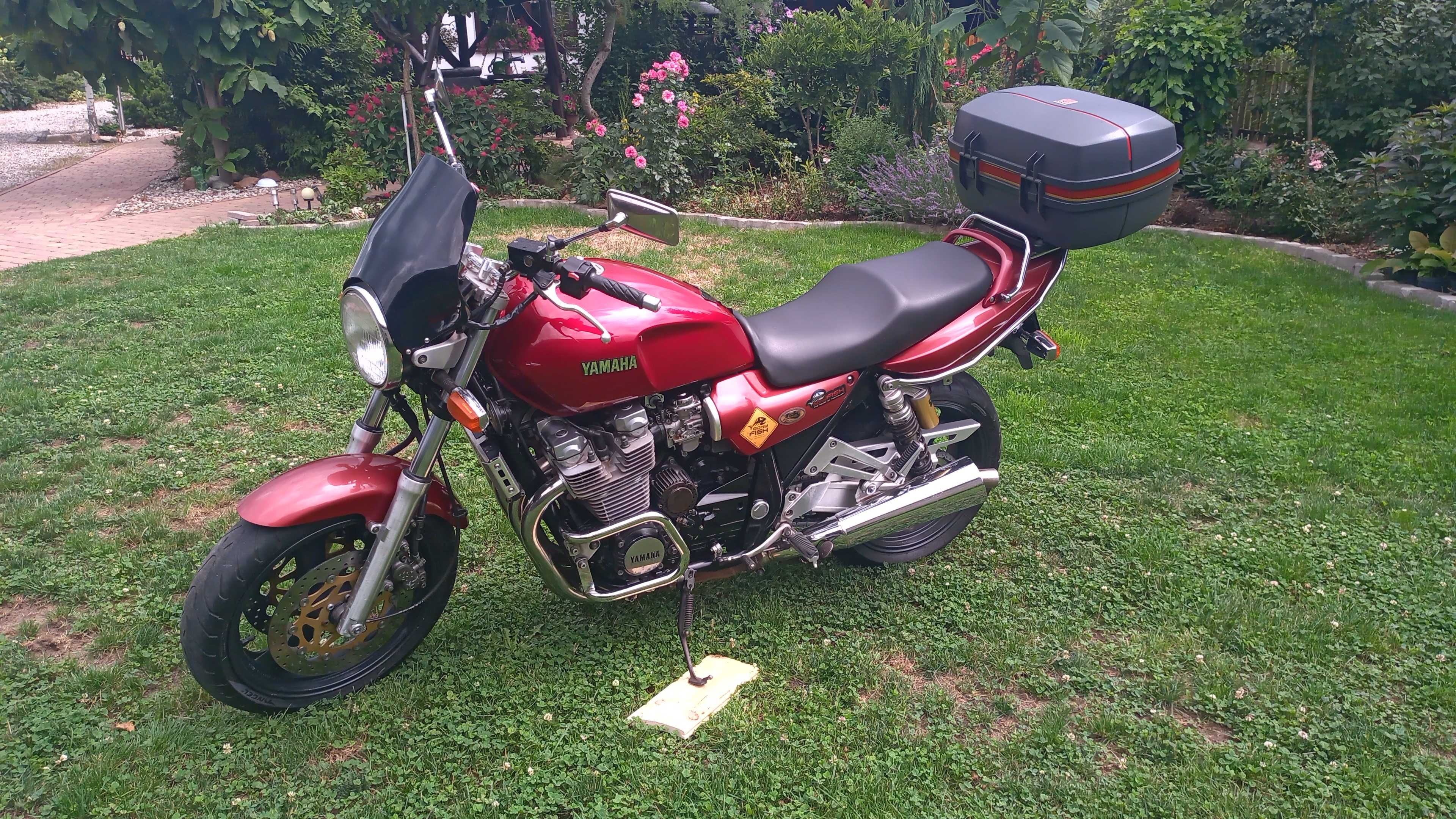 XJR 1200 . Sprawny ,pierwszy wł. W kraju. Z Szwajcarii.