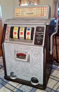 Slot Machine antiga 1910 Americana Restaurada