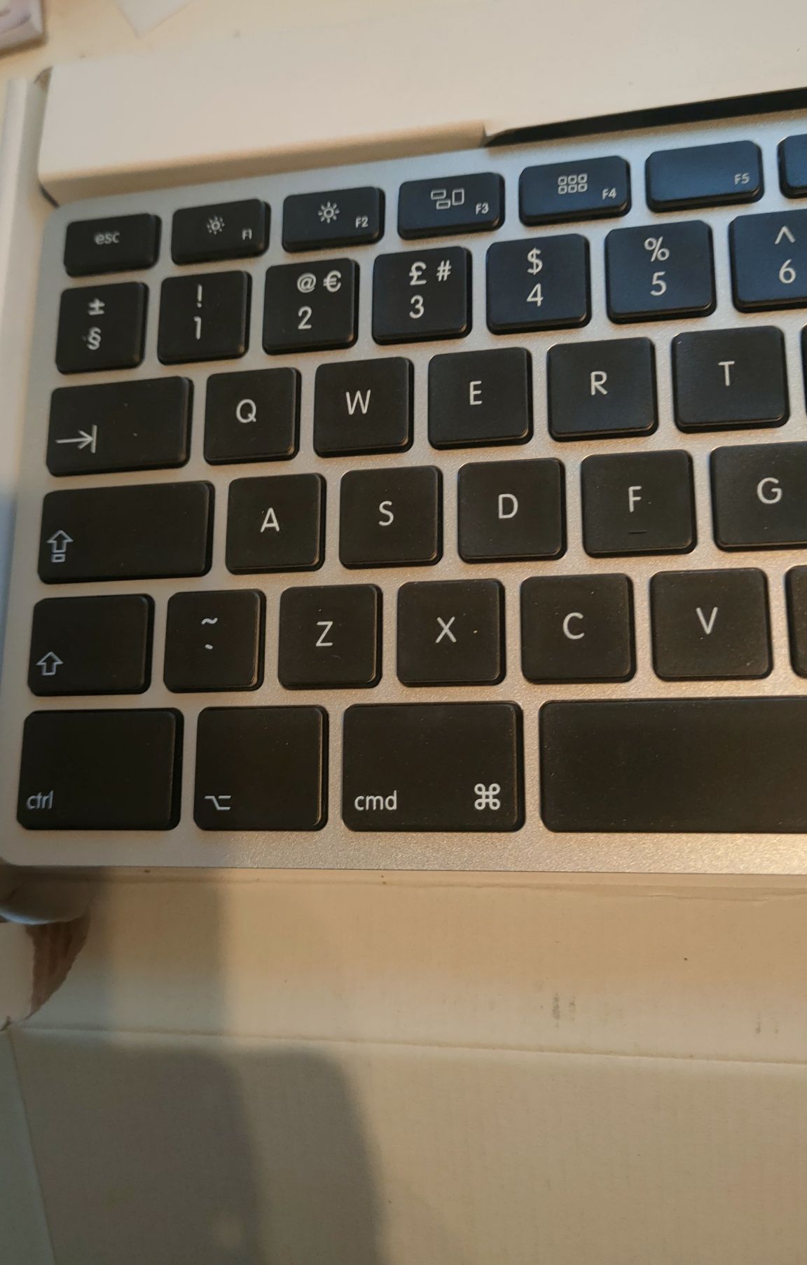 Klawiatura Matias WIRED macOS apple keyboard & hub + volume dial FK316