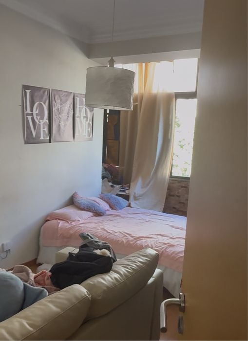 QUARTO GRANDE  P/ SOLTEIRO  ou  CASAL