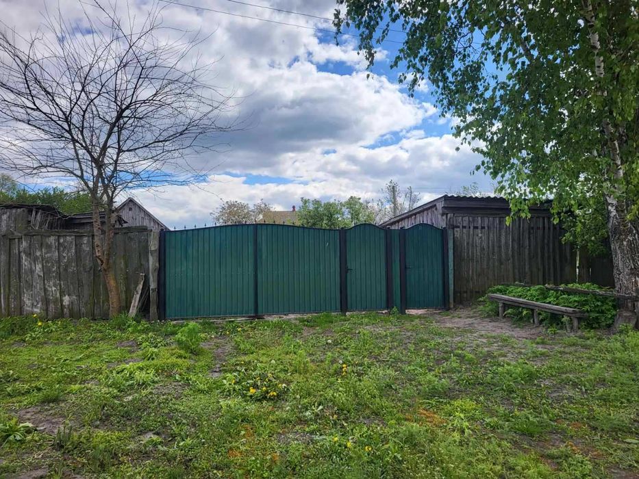 Продам будинок в селі Надинівка.