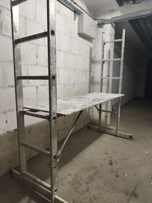 rusztowanie drabinowe / podest roboczy,