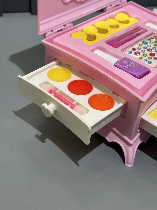 Набір дитячий косметики в скриньці тіні рум'яна помада Рожевий (6801C)